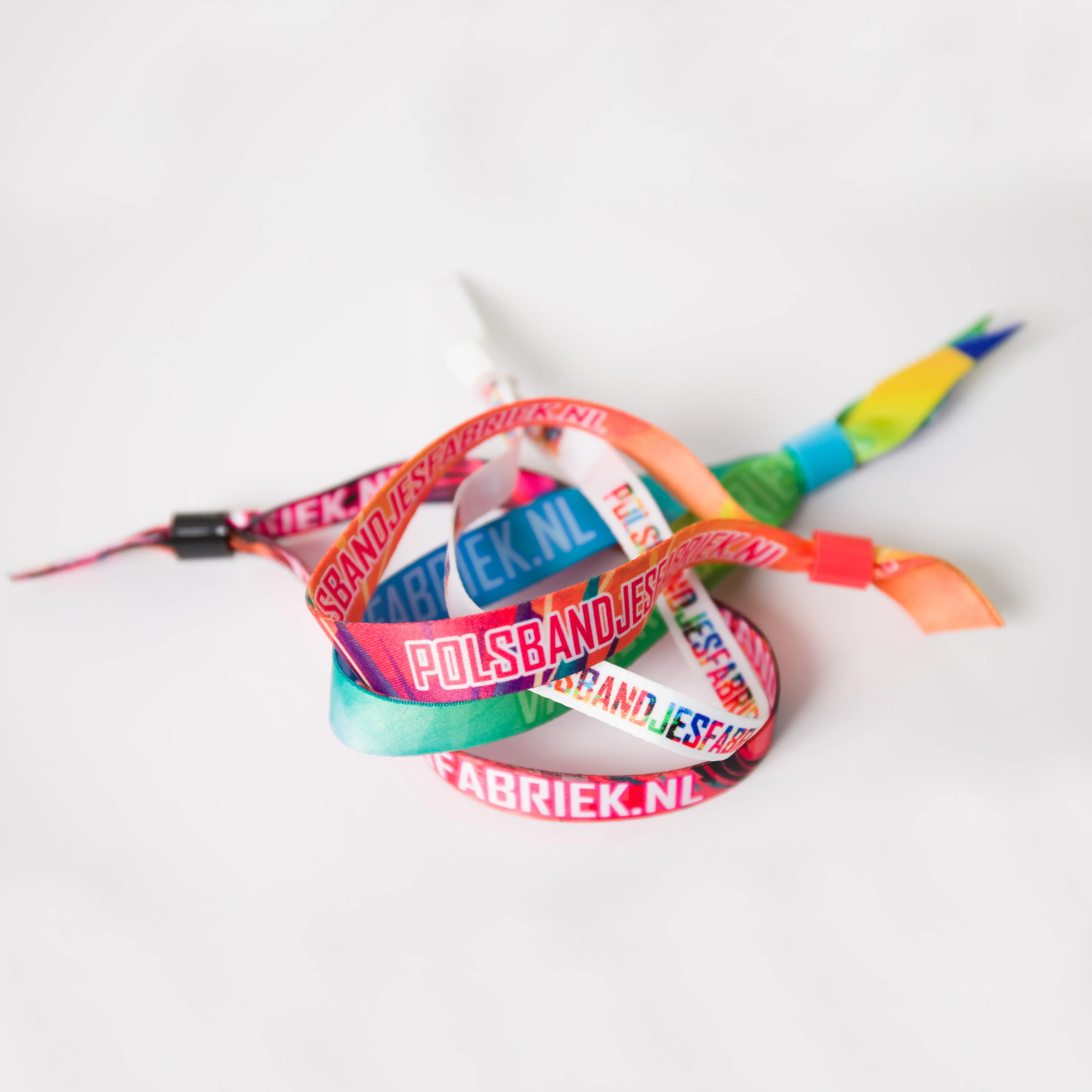 Festivalbandjes textiel en tyvek