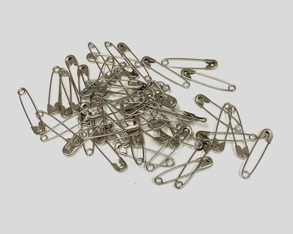 Safety Pins | set of 4 pcs